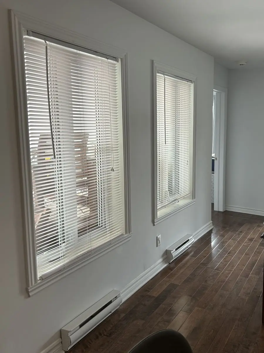 Avant : anciens stores horizontaux